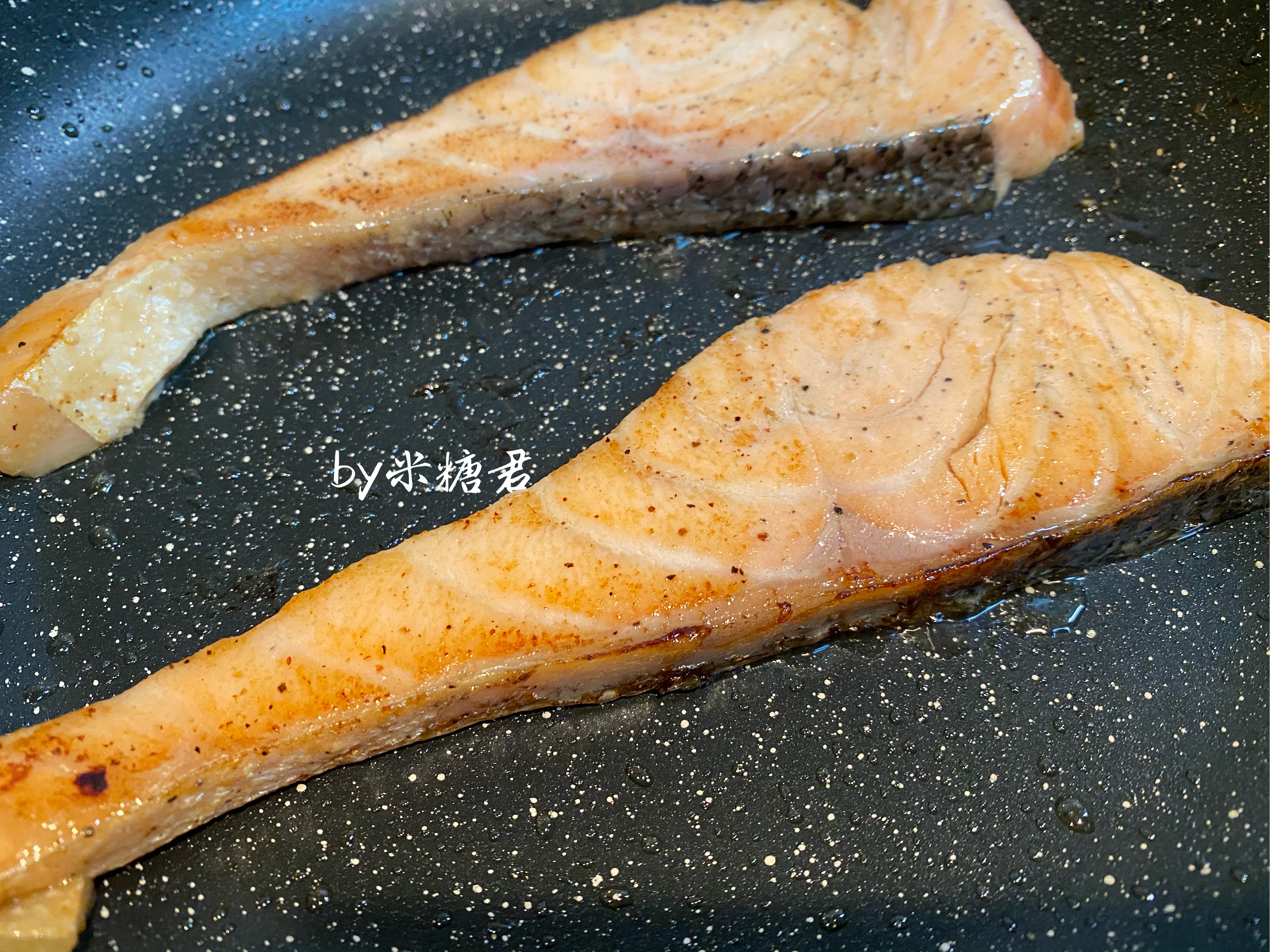 低脂早餐：三文鱼开放三明治+水波蛋的做法 步骤4
