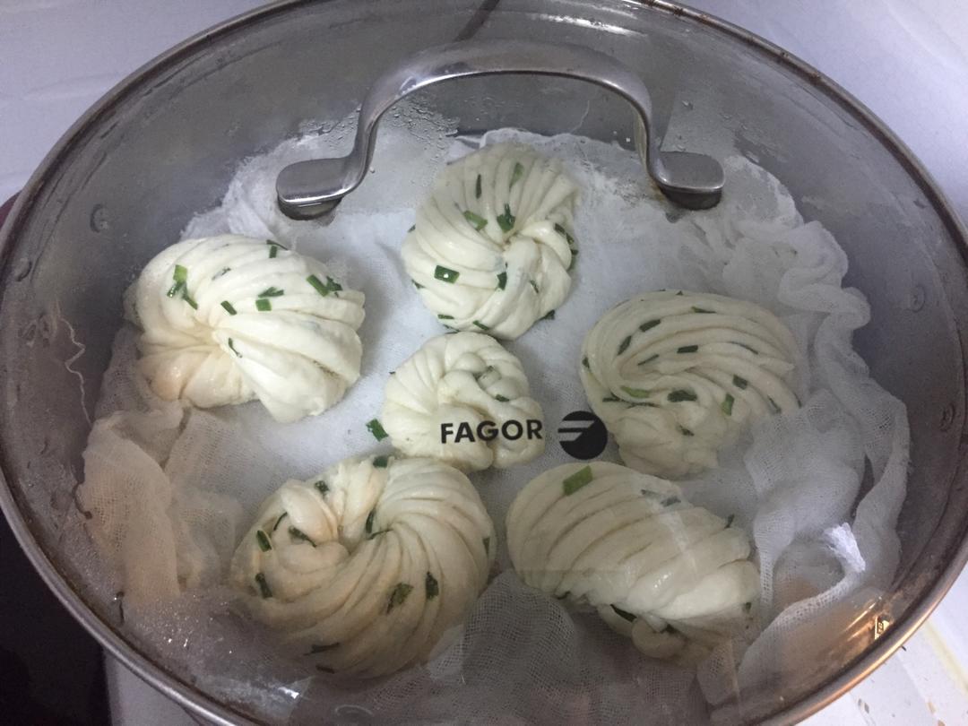 葱油花卷 Steamed Roll