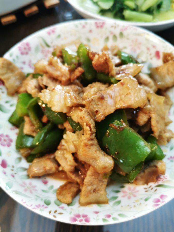 🐷青椒五花肉🐷