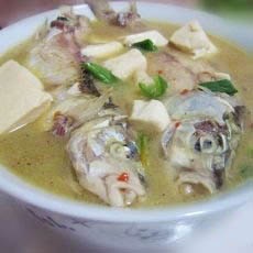 鲫鱼豆腐汤