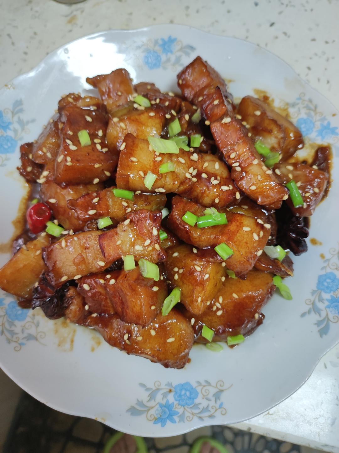 家常版的红烧肉（一点都不腻，软，糯)