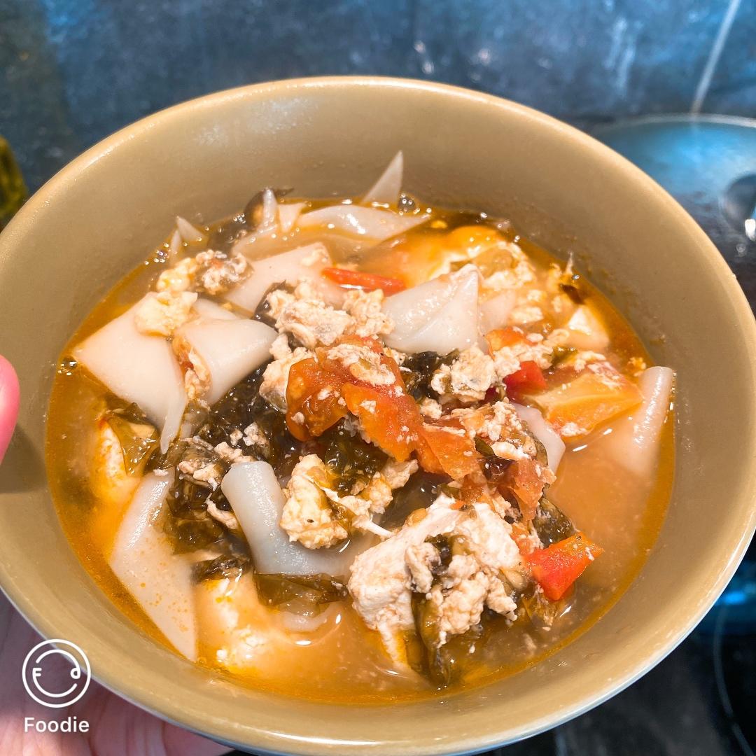 西红柿紫菜豆腐蛋花汤