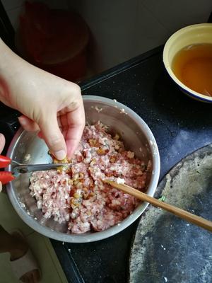 秘香豆角胡萝卜肉包的做法 步骤6