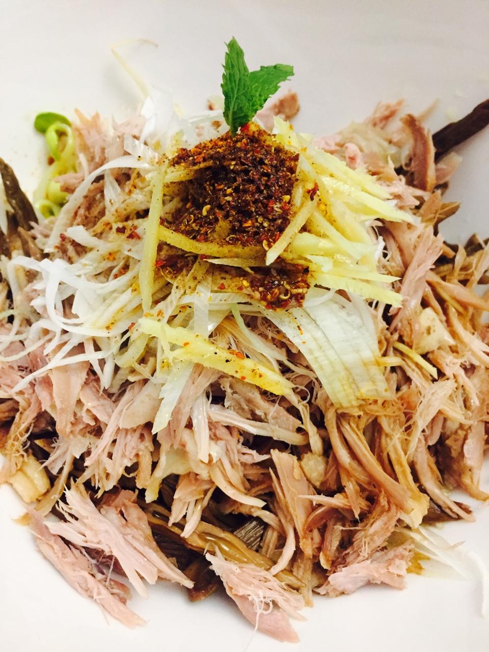 【食材包操作说明】鸭腿肉烟笋配银芽