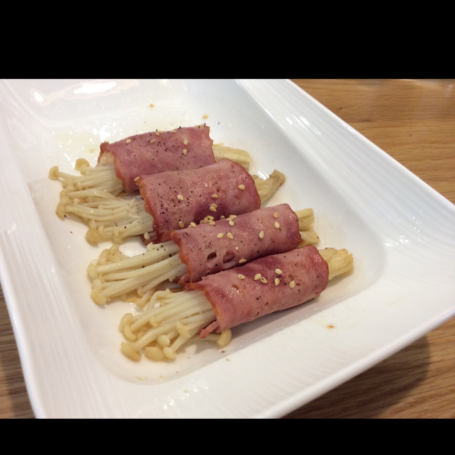 香煎培根金针菇卷