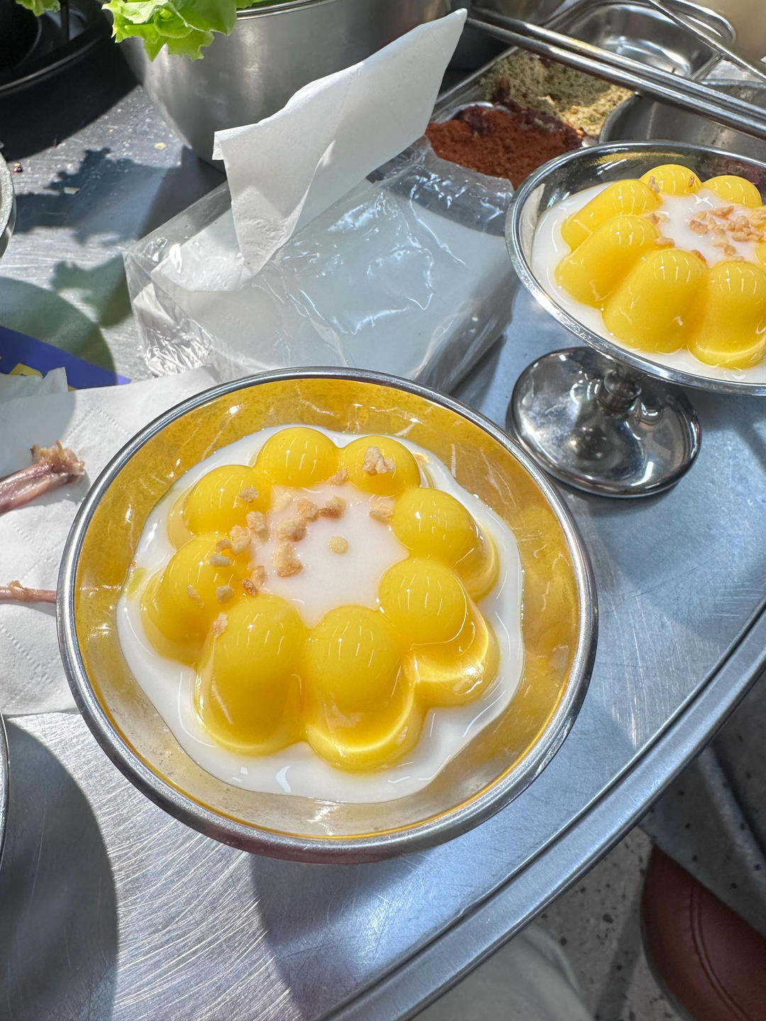 生粉150克 玉米粉35克 面粉30克 盐8克 白砂糖6克 水比1：1