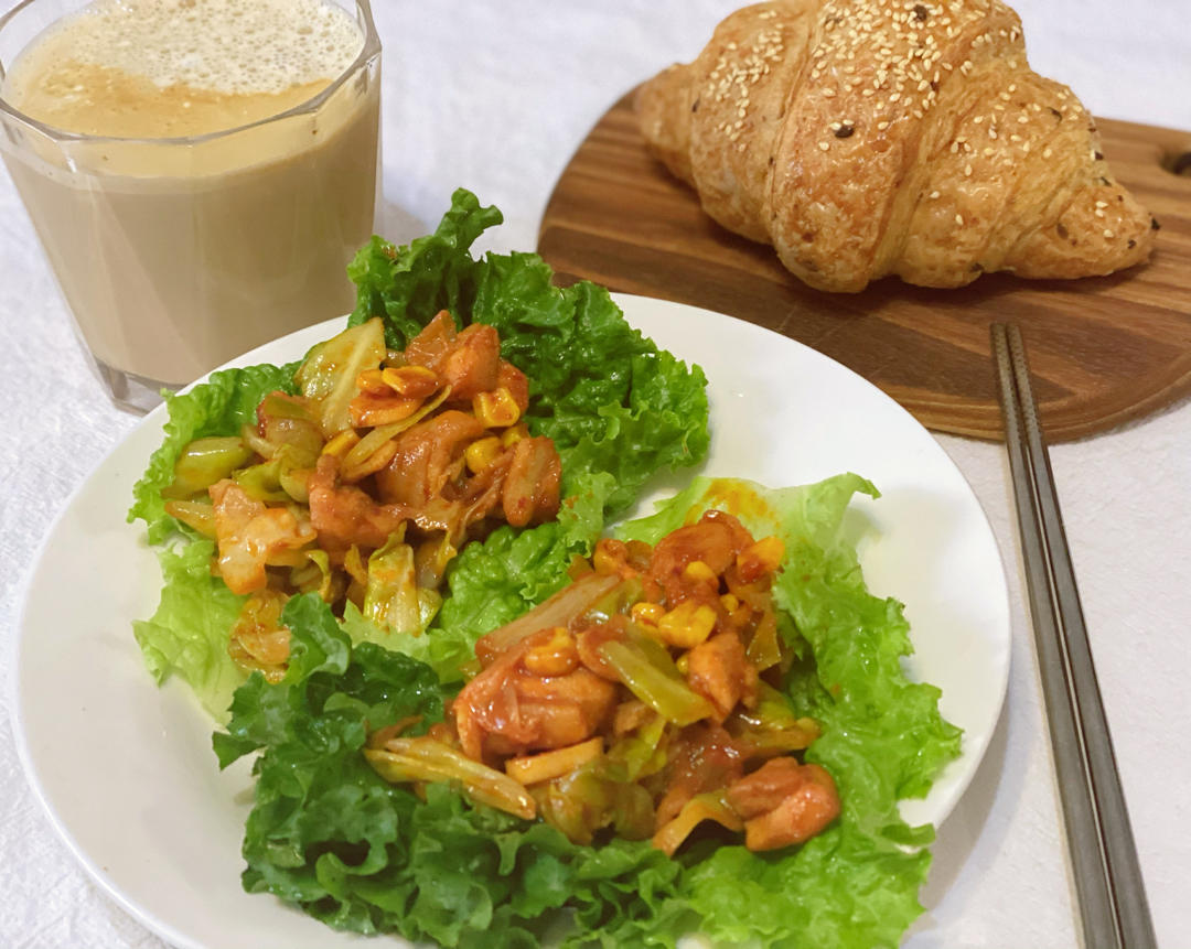 菜包单锅辣白菜玉米鸡肉饭【健康一锅端】