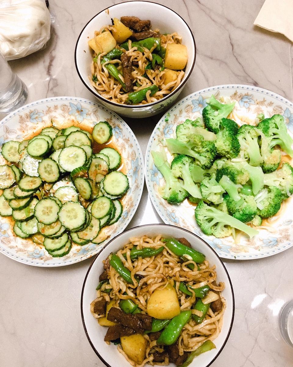 土豆豆角焖面
