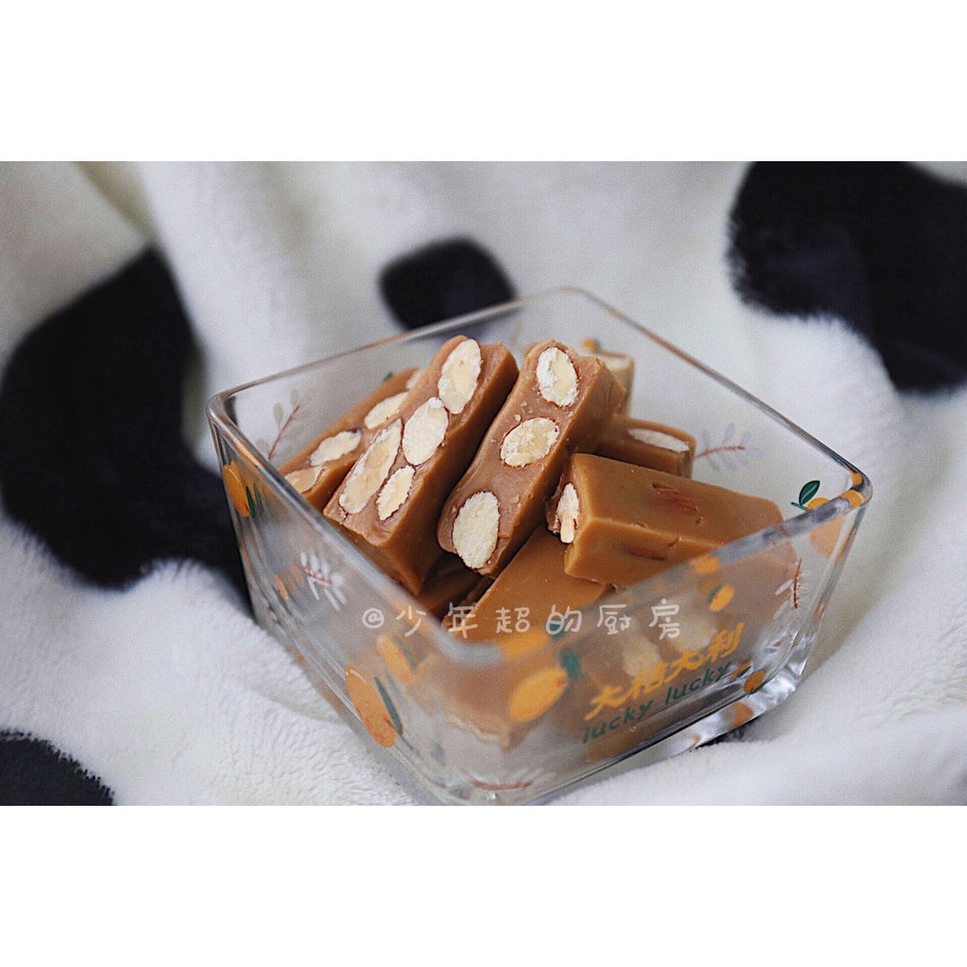 太妃糖 海盐杏仁太妃软糖-不甜腻