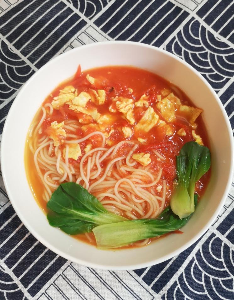 西红柿鸡蛋面的做法