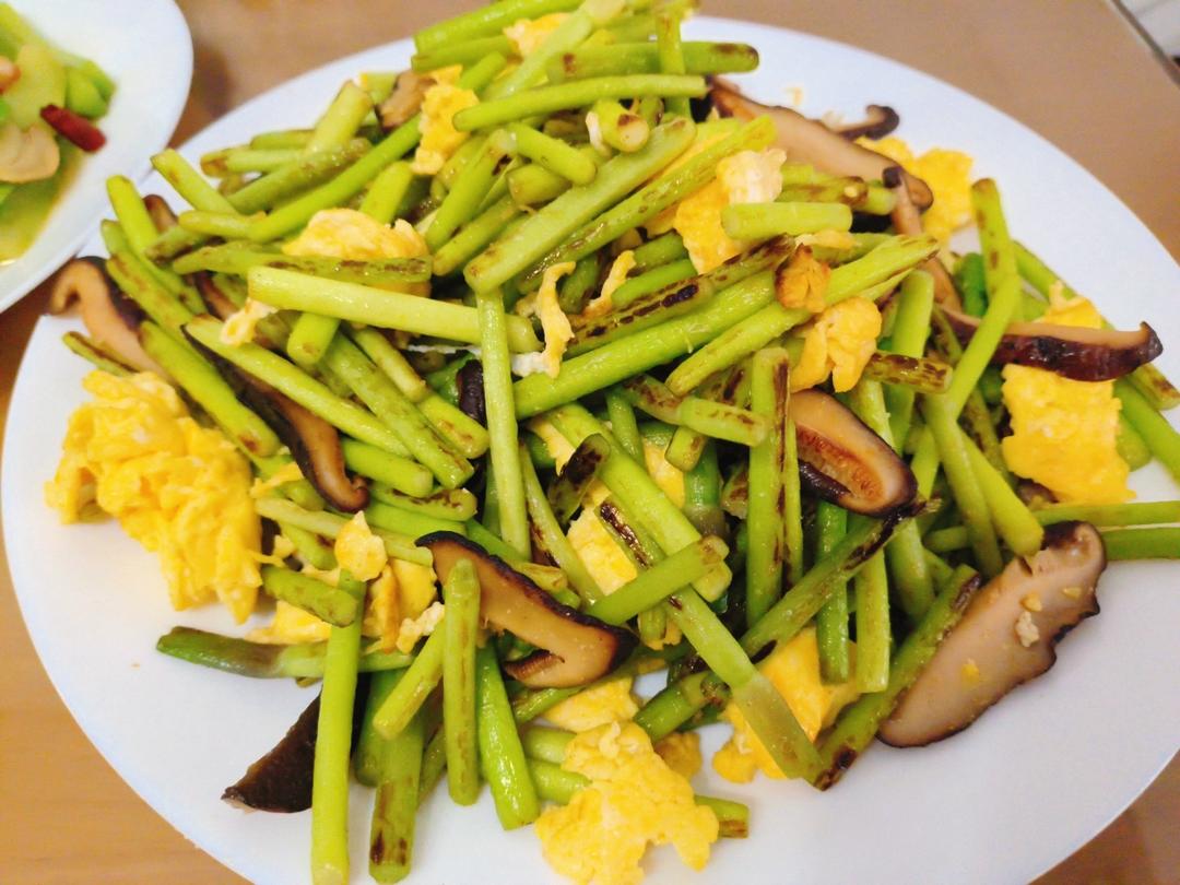 超下饭的炒蒜苔