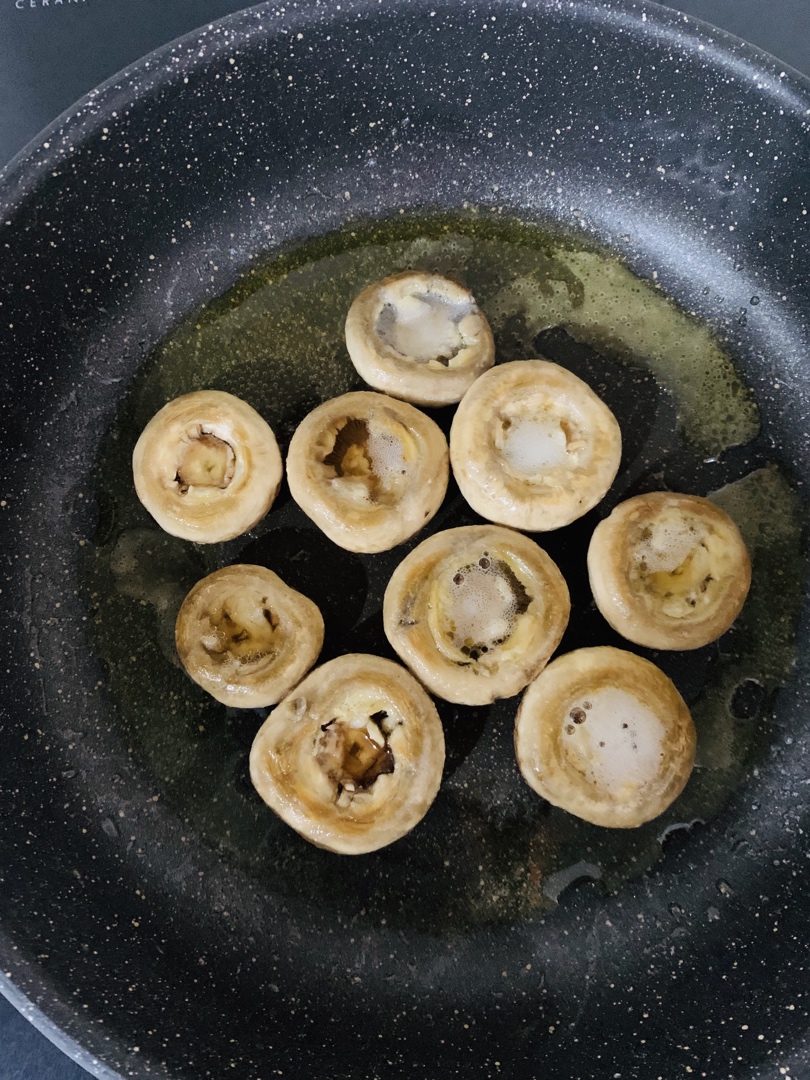 保留最原始鲜味儿的煎口蘑