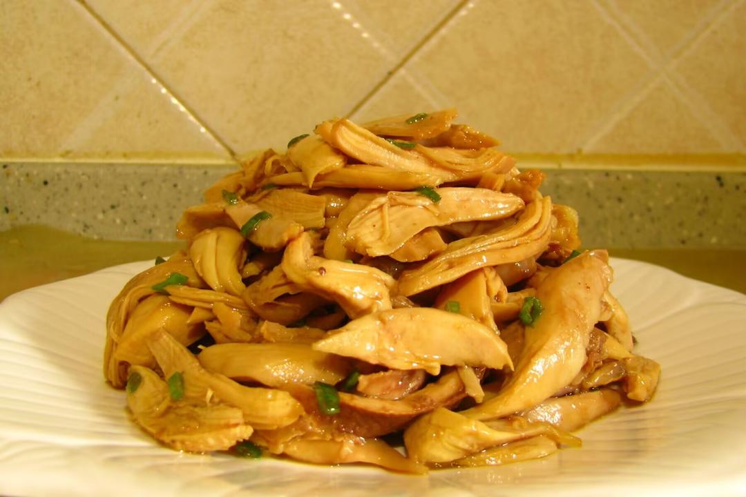 王凯生日菜~葱油手撕鸡的做法