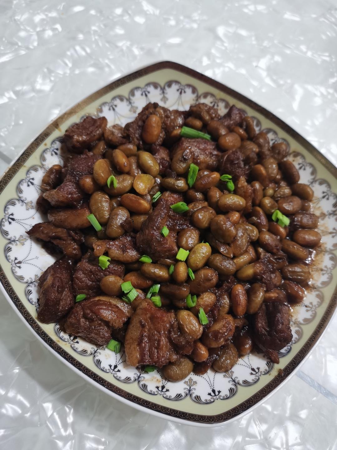 黄豆烧肉