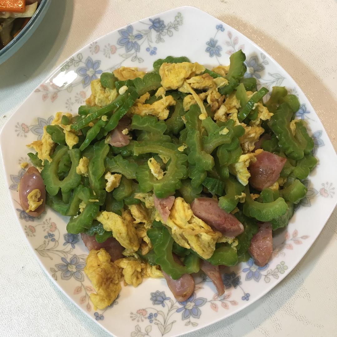 苦瓜炒鸡蛋