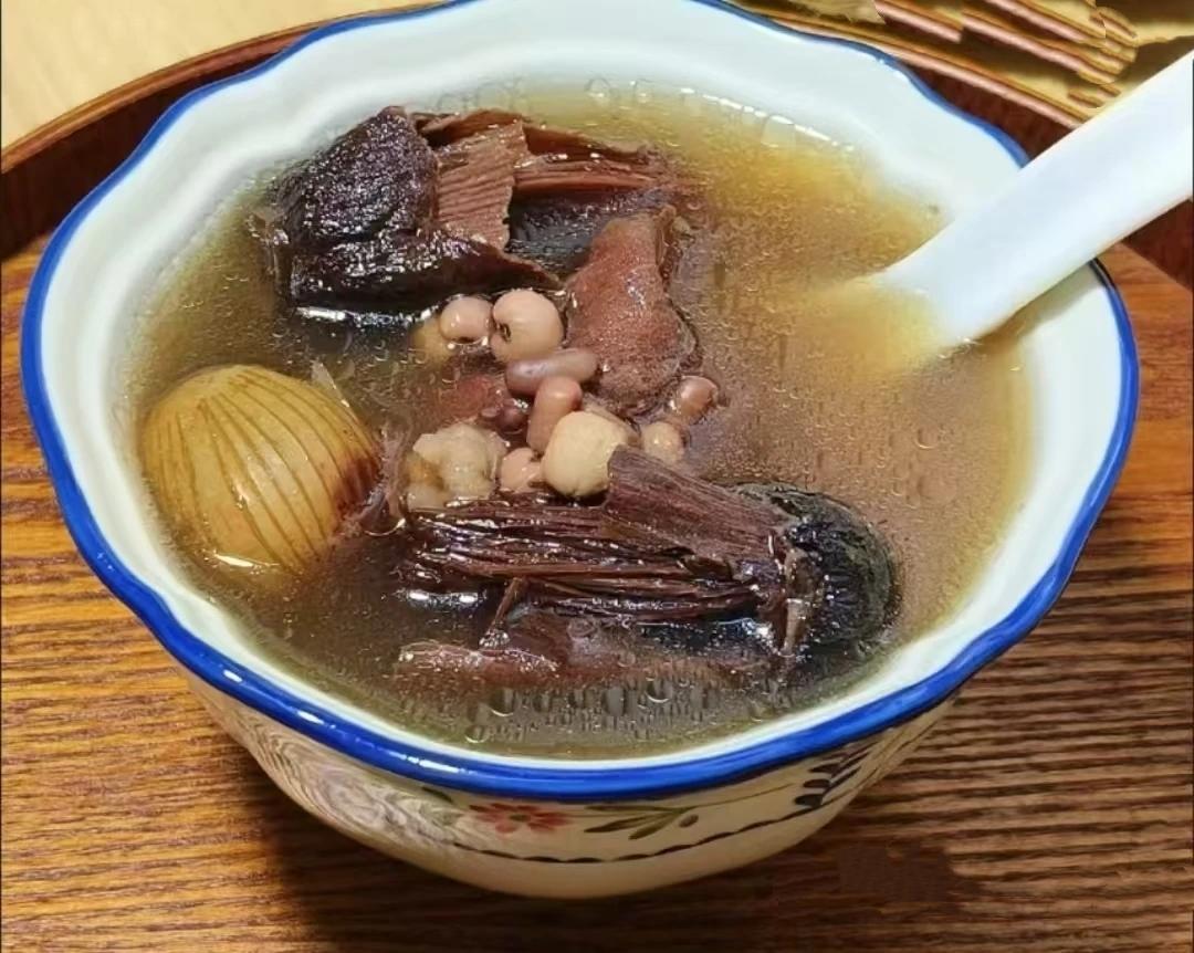 木棉花薏米猪骨汤