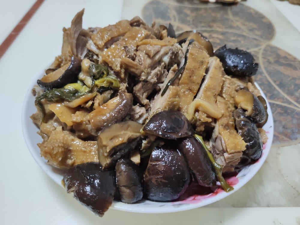酱油焖鸭