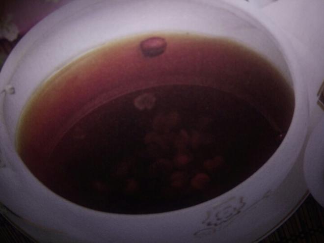 上半月利尿消肿的红豆薏米仁糖水的做法