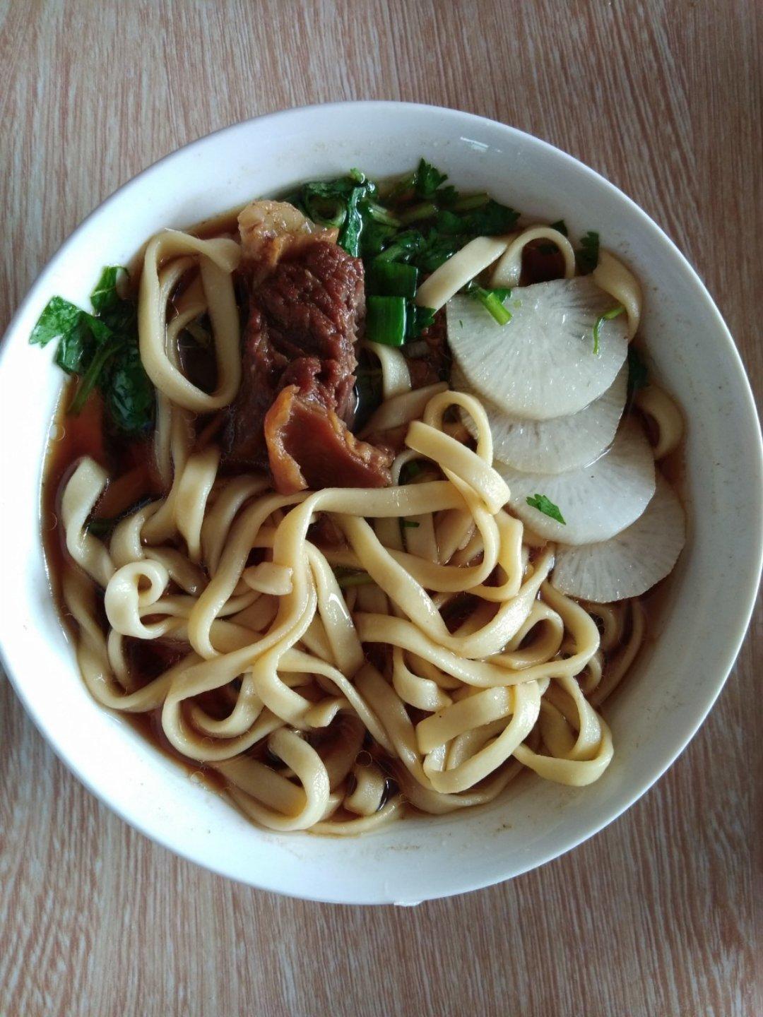 堂妈小厨——秘制牛肉面