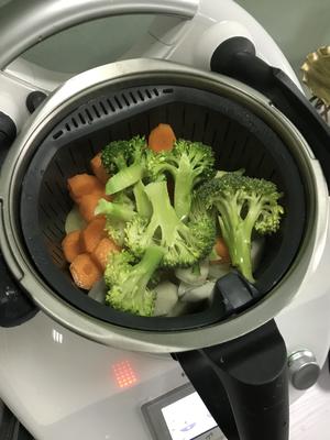 圣诞烤鸡•肉桂鸡的做法 步骤9