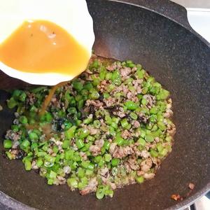榄菜肉末炒豆粒的做法 步骤8