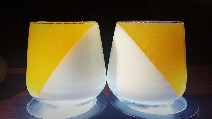 火龙果皮纯酸奶慕斯杯