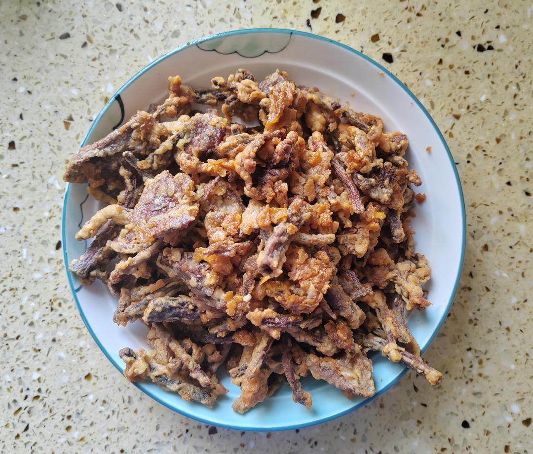 咸蛋黄焗茶树菇