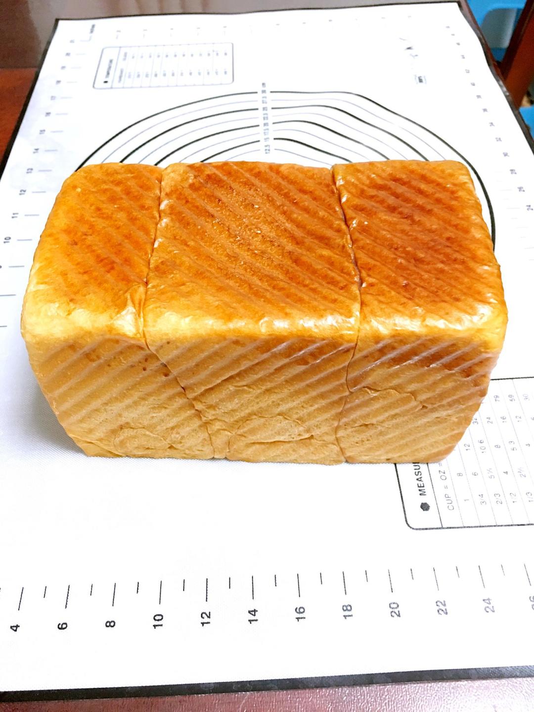 烘焙日记1    淡奶油土司的做法