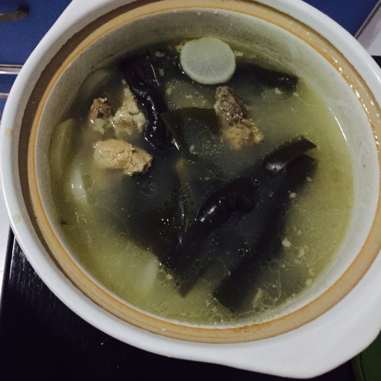 萝卜排骨汤