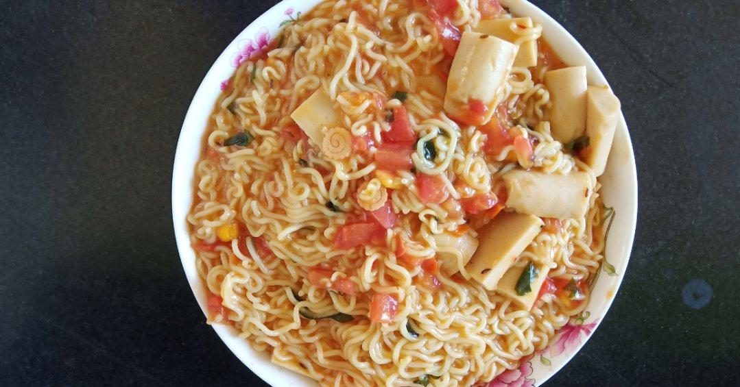 路边摊风味炒方便面
