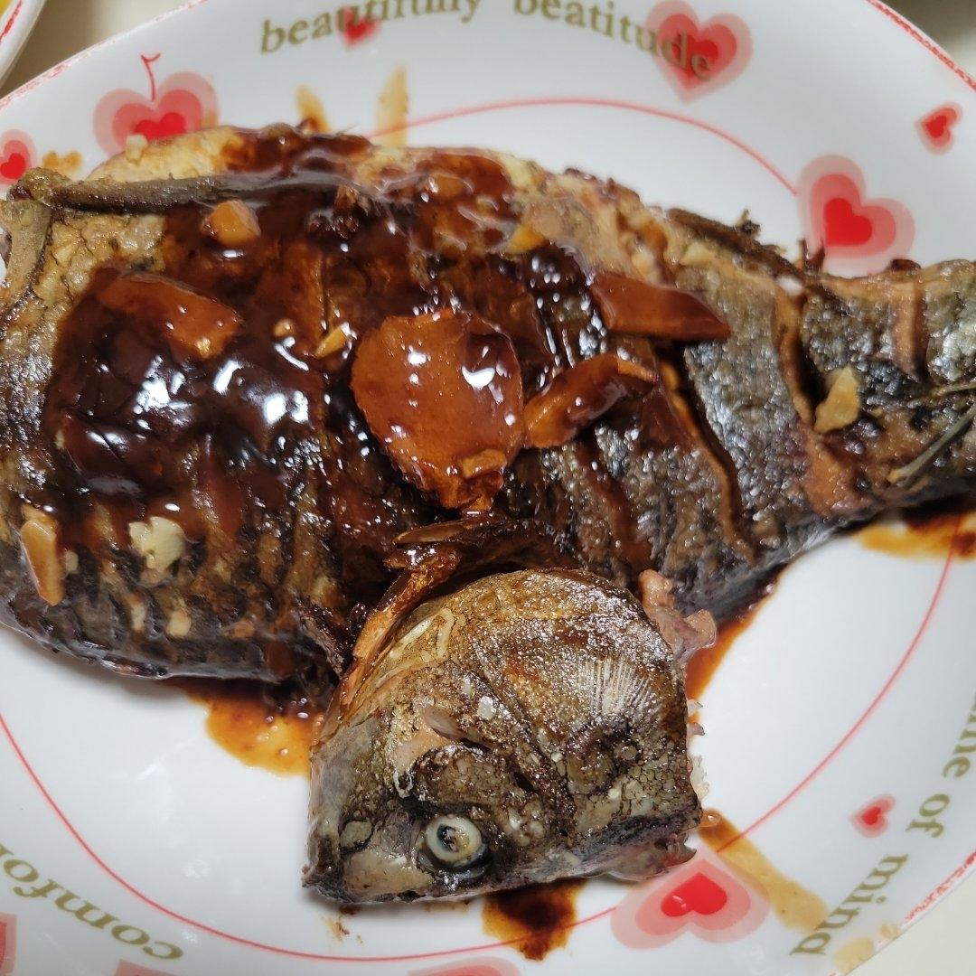 红烧鲫鱼