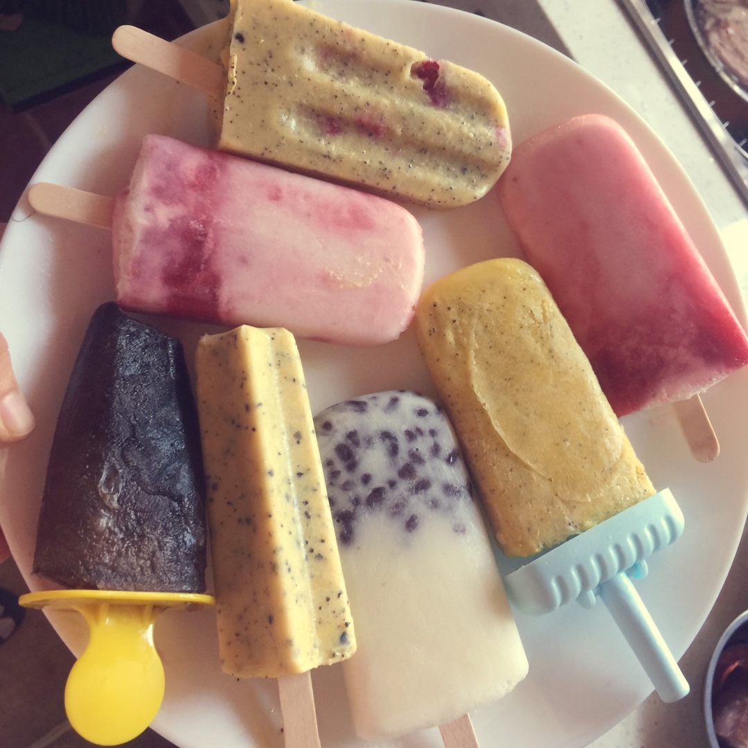 草莓牛奶冰棍