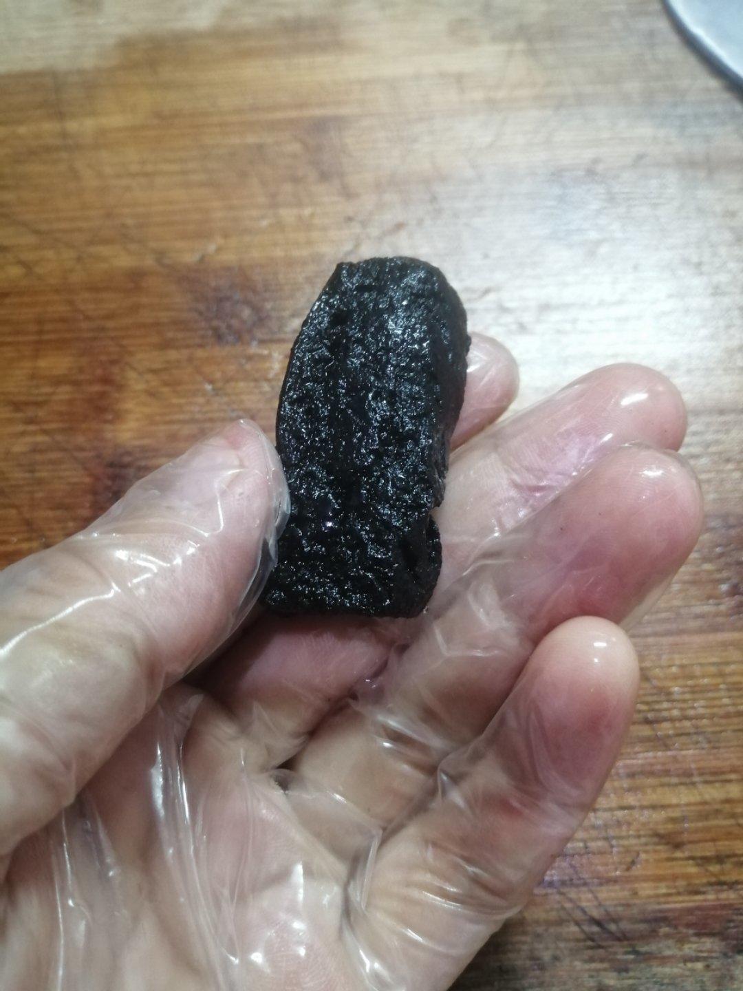 枣泥黑芝麻软糕