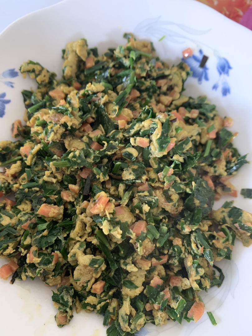 韭菜末炒鸡蛋
