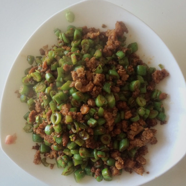 肉沫豆角下饭菜