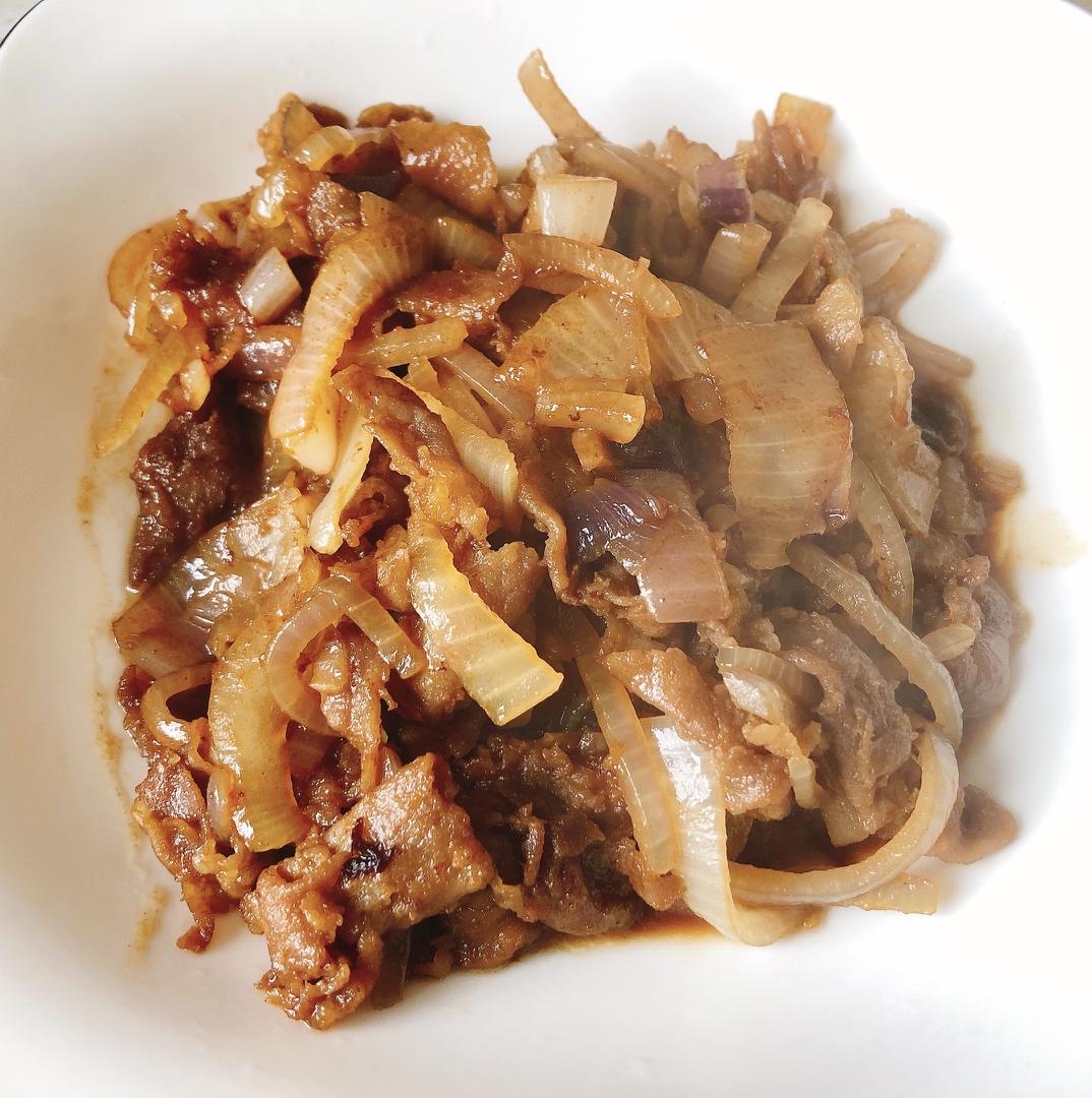 洋葱炒牛肉