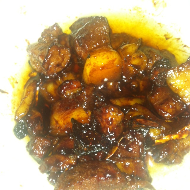 吃着碗里望着锅里的红烧肉