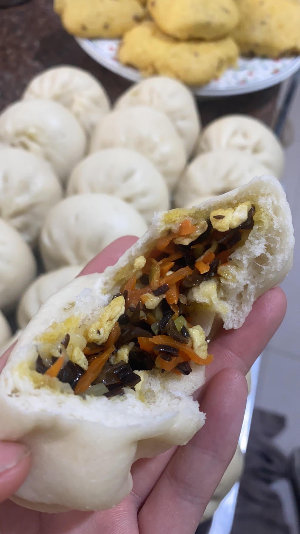 胡萝卜木耳鸡蛋素包子