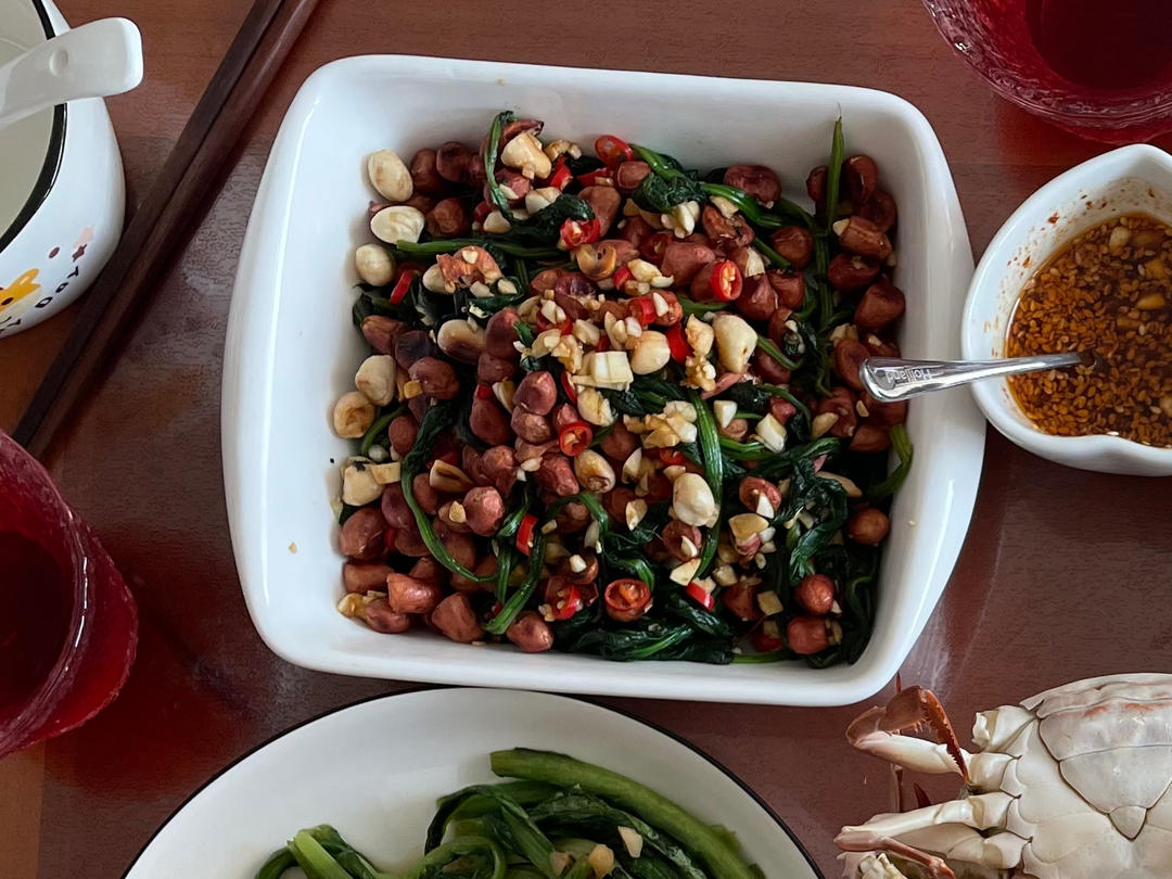 凉拌陈醋菠菜花生米（东北版）