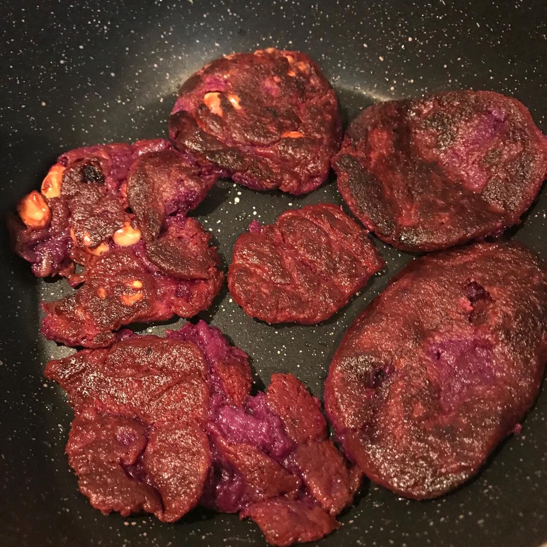 牛奶紫薯糯米饼