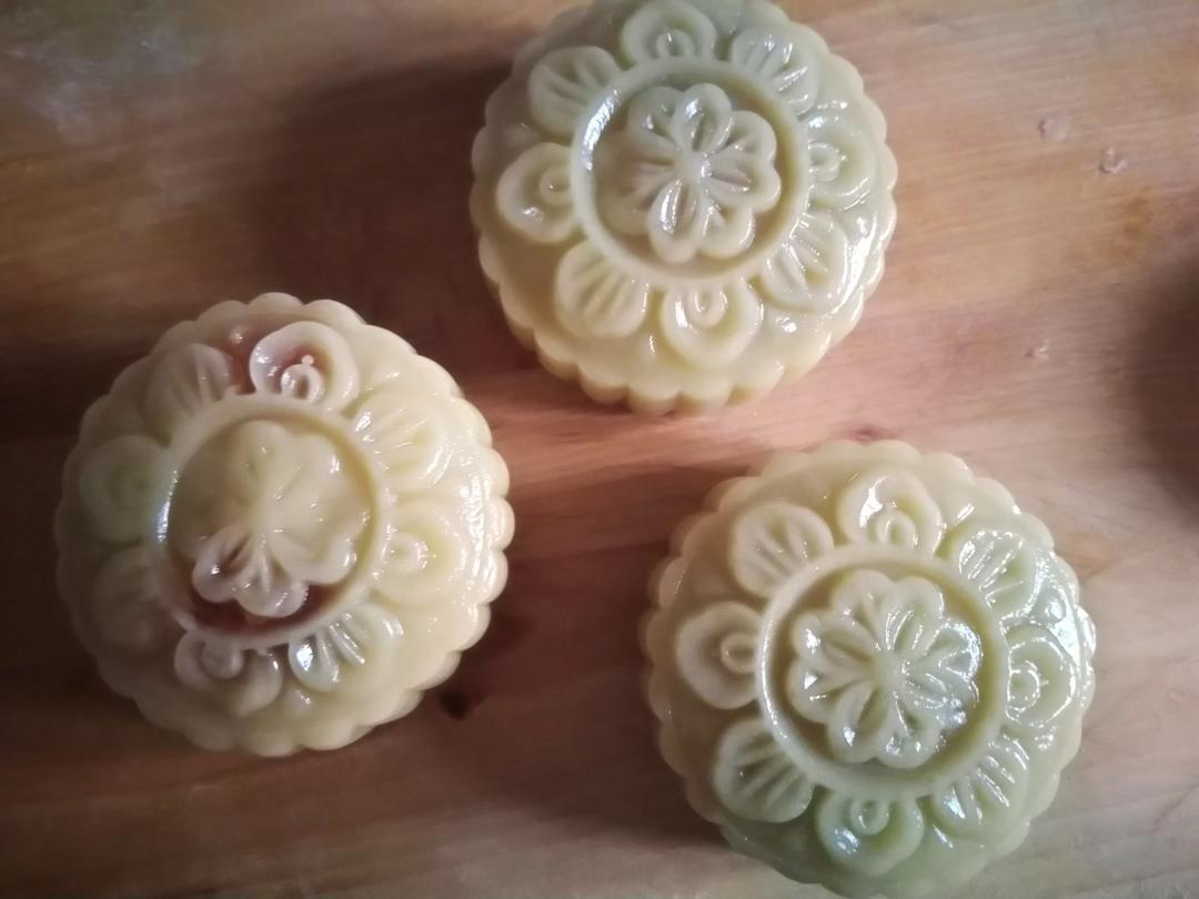 广式月饼——蛋黄莲蓉月饼