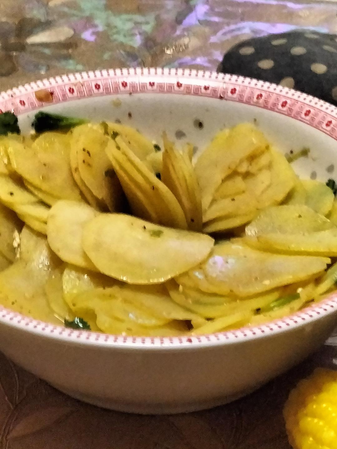 5分钟搞定，酸辣开胃凉拌土豆片‼️巨解谗