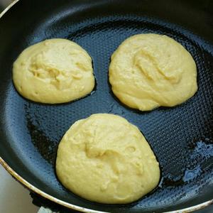 水煎玉米饼（玉米锅贴）的做法 步骤7