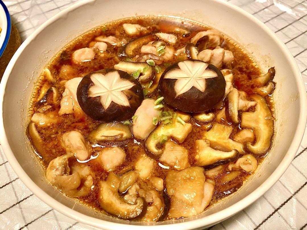 【4月北鼎蒸炖锅食谱】香菇蒸滑鸡