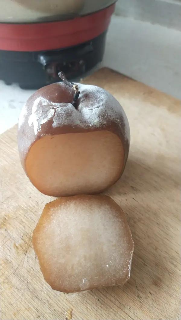 冻梨（冰箱冷冻）