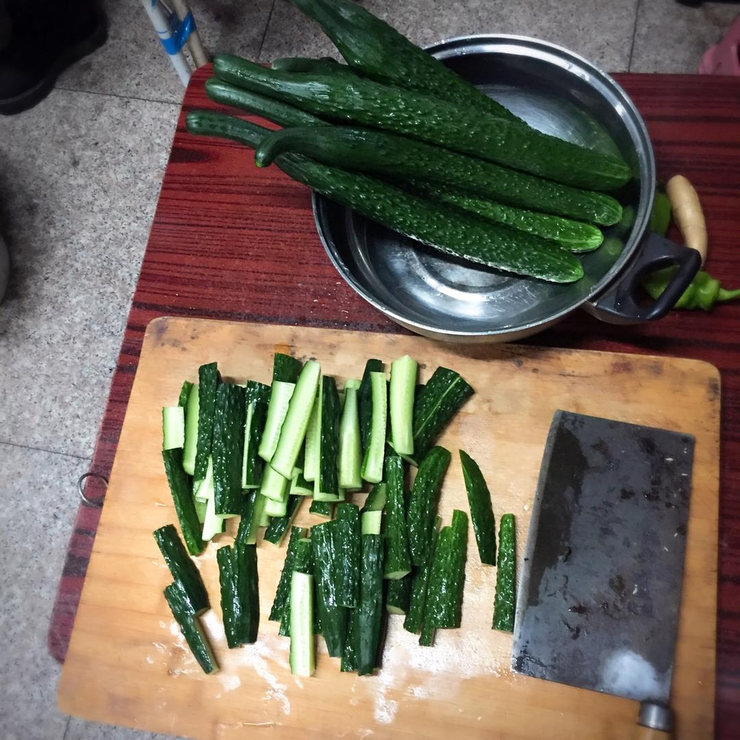 腌黄瓜
