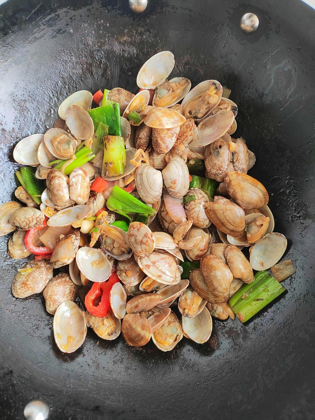 5分钟快手菜❗️秒杀路边摊爆炒花甲～好吃到爆