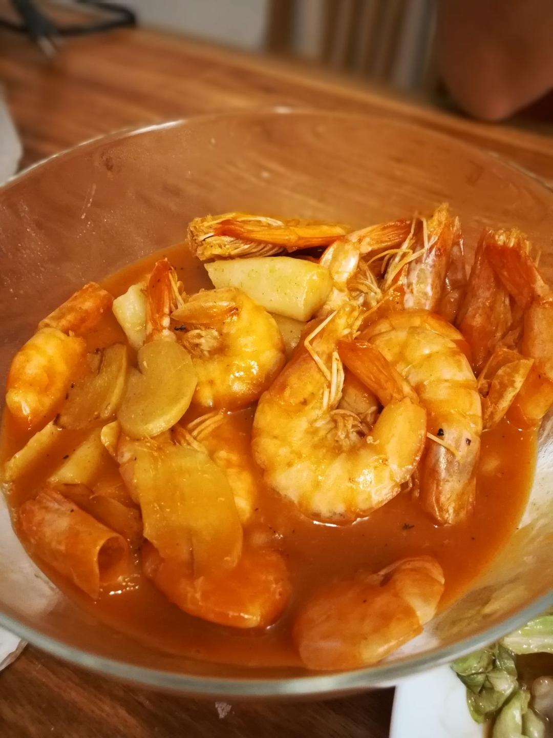 油焖大虾煮年糕