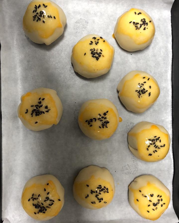 层层酥脆的完美蛋黄酥