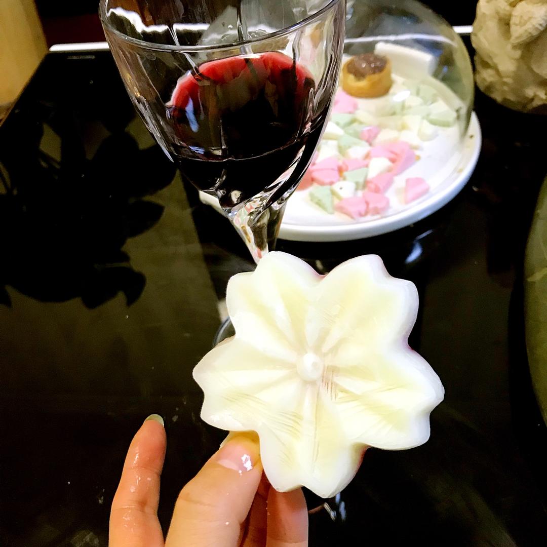 石小妖妖的瘦身酸奶草莓冰